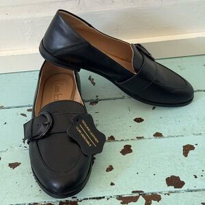 Leather loafer w/buckle. Black Italian hand-finished leather Gianni Fermani